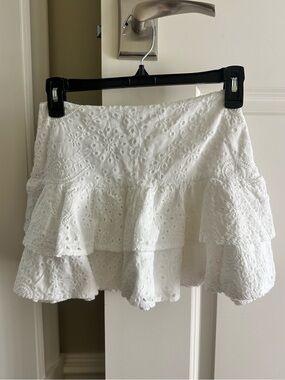 KatieJNYC White Eyelit Ruffle Skirt Junior Size Small